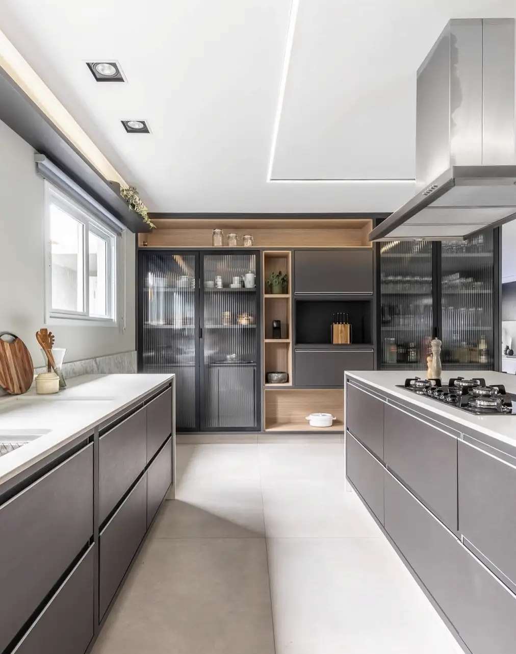 Bancada de cozinha em quartzo branco